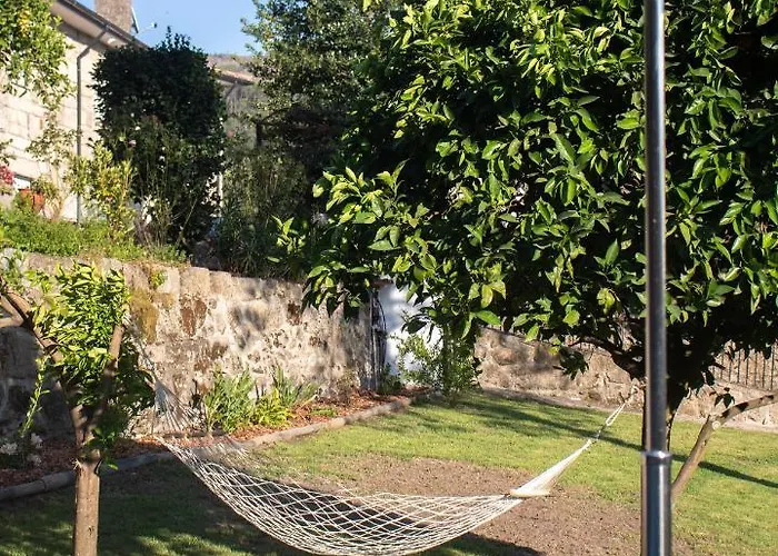 Quinta Do Tapadinho - Wine & Tourism *